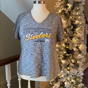 Pittsburgh Steelers V-neck tee